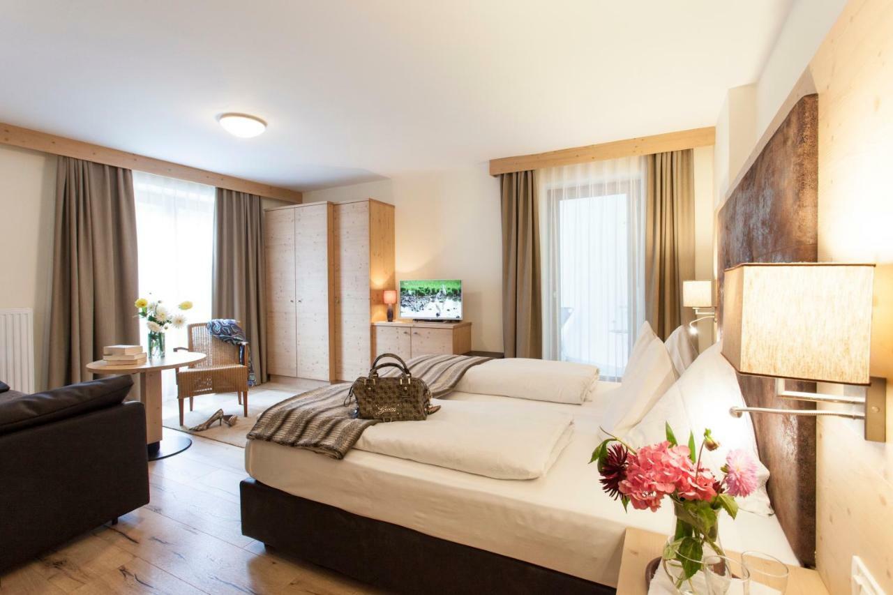 Hotel Stefanshof Plaus Kültér fotó